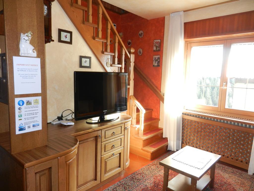 Apartmán Casa Elda Isolaccia Pokoj fotografie