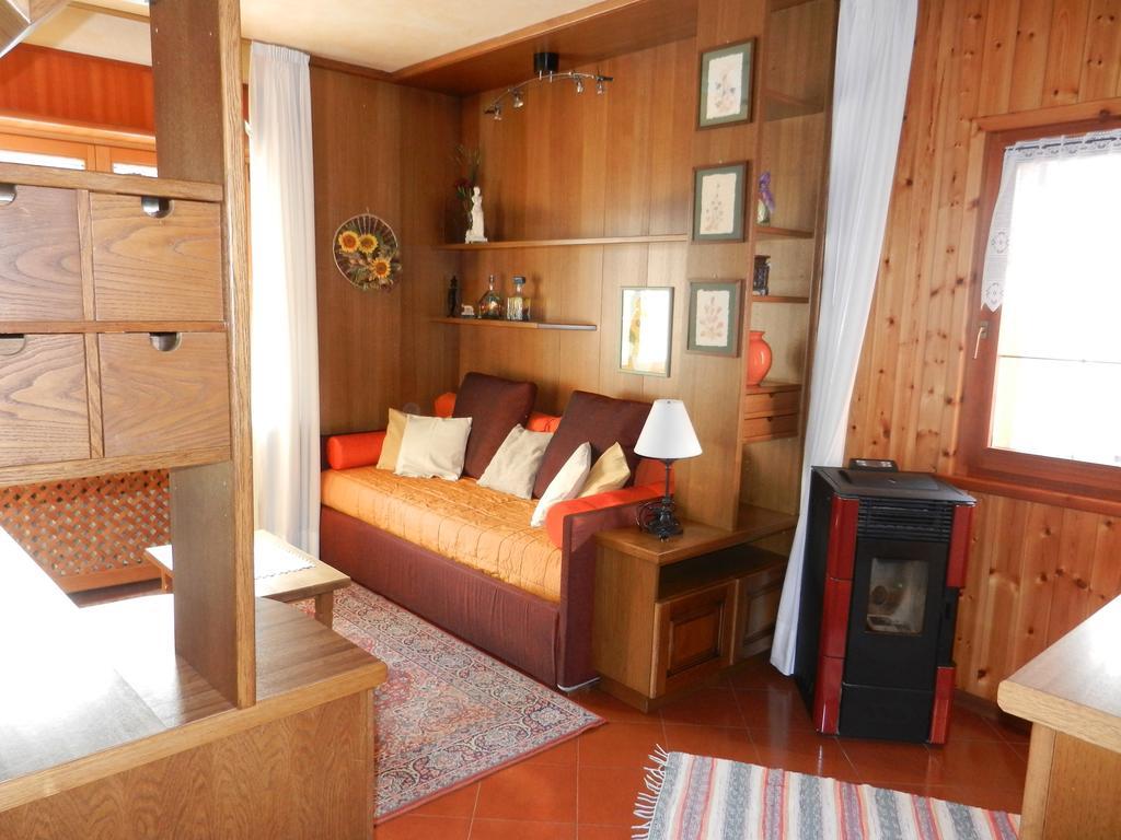 Apartmán Casa Elda Isolaccia Exteriér fotografie