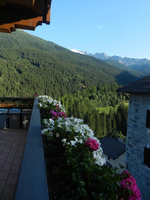 Apartmán Casa Elda Isolaccia Pokoj fotografie