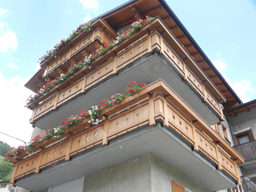 Apartmán Casa Elda Isolaccia Exteriér fotografie